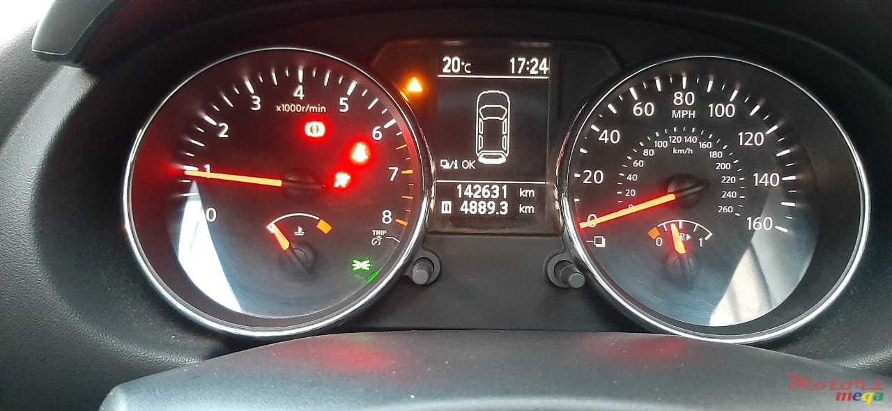 2013' Nissan Qashqai photo #7