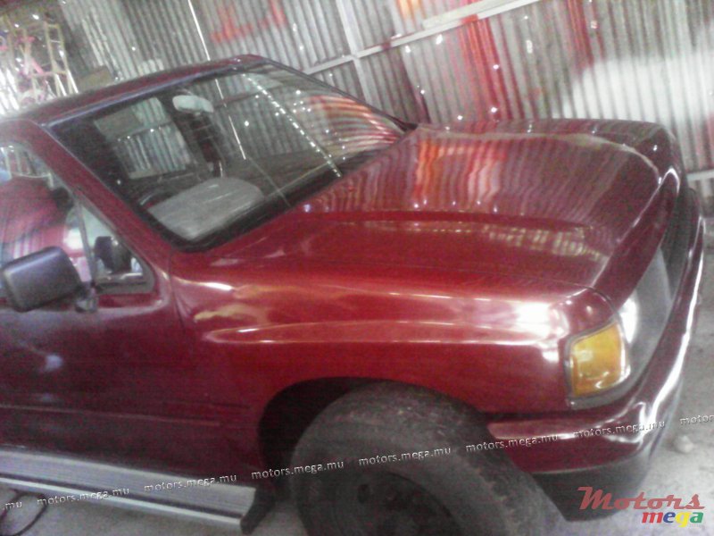 1992' Isuzu photo #1