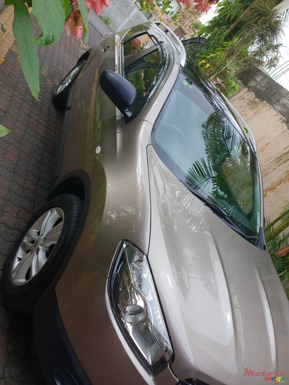 2013' Nissan Qashqai+2 photo #7