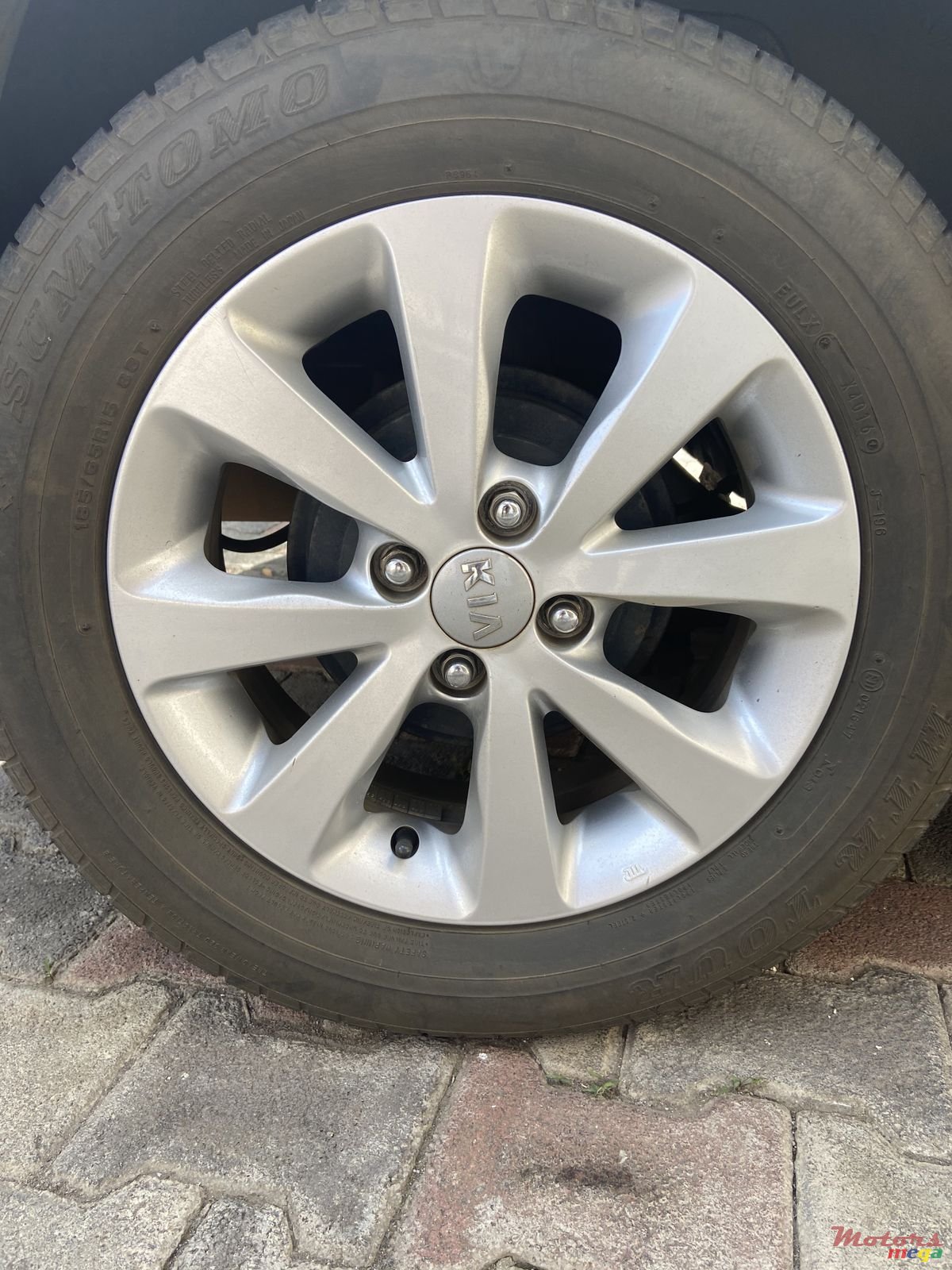 2013' Kia Rio photo #7