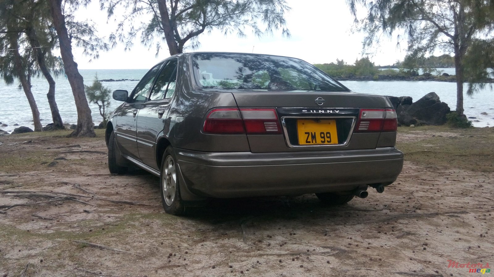 1999' Nissan Sunny photo #3