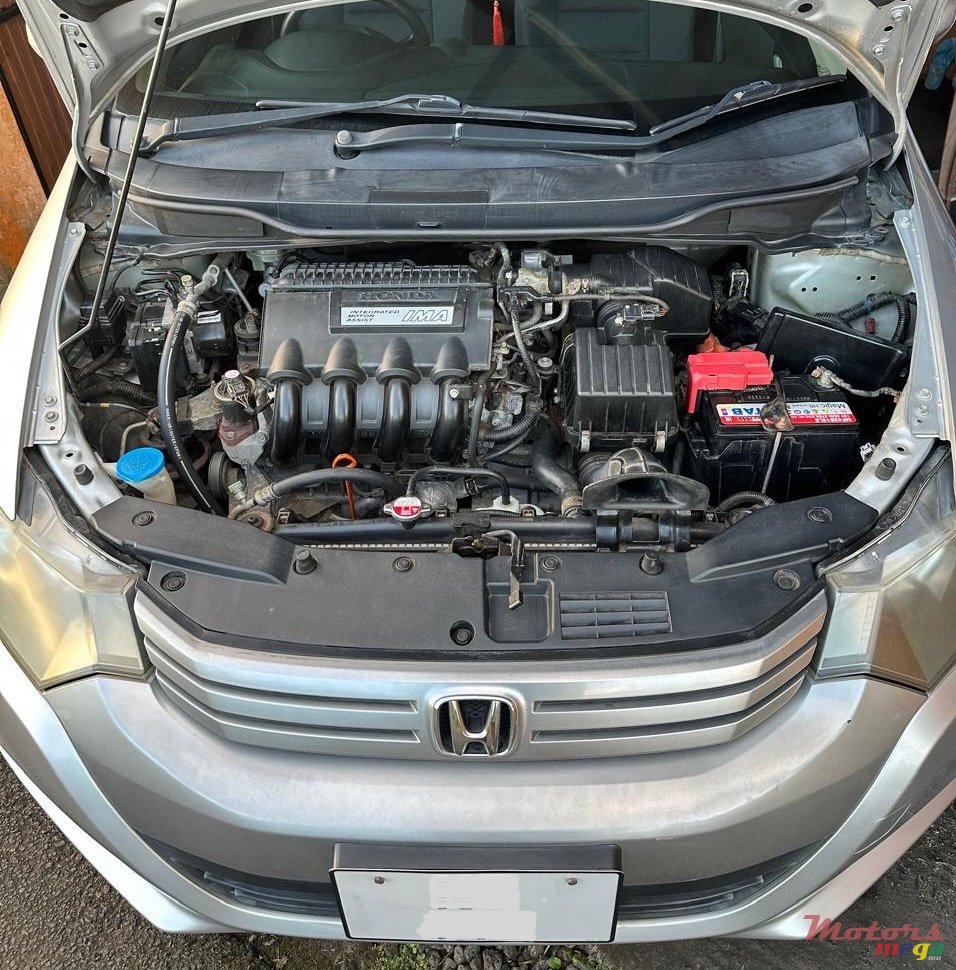 2011' Honda Insight photo #6