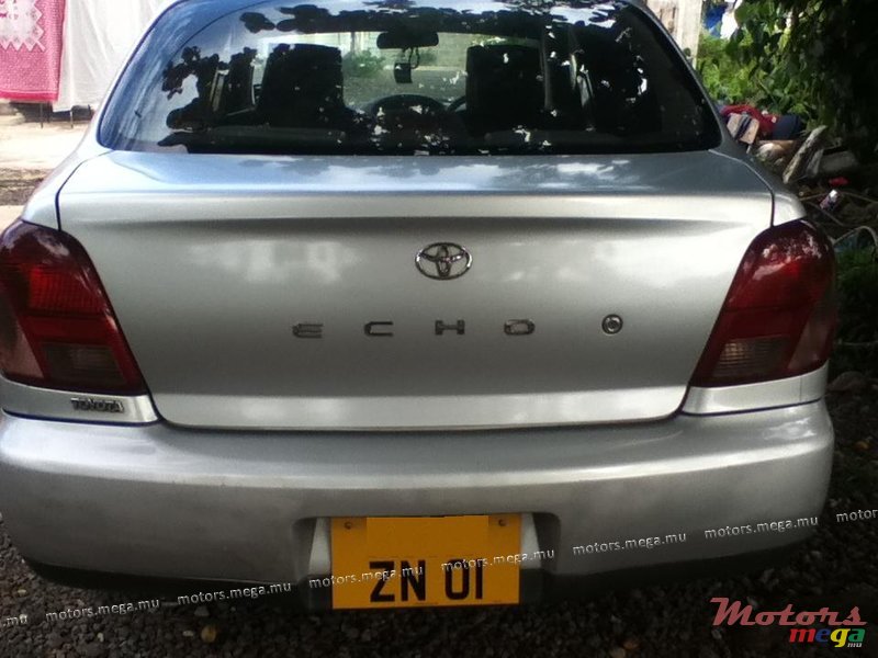 2001' Toyota Echo photo #5
