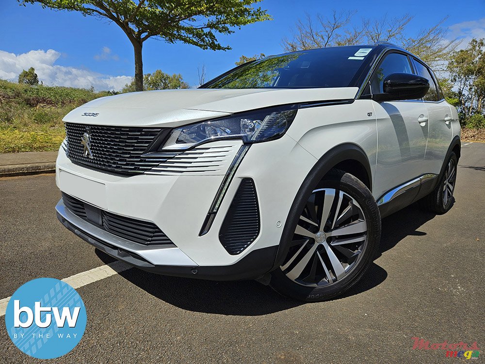2023' Peugeot 3008 GT photo #2