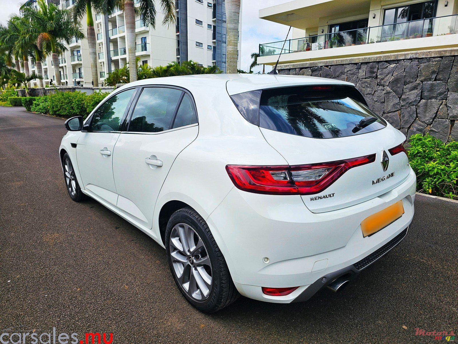 2017' Renault Megane GT-Line 1.2 photo #3