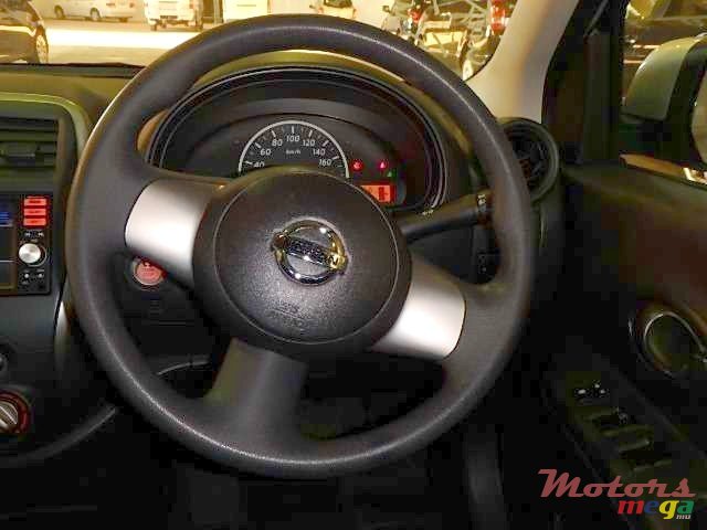 2013' Nissan March photo #3