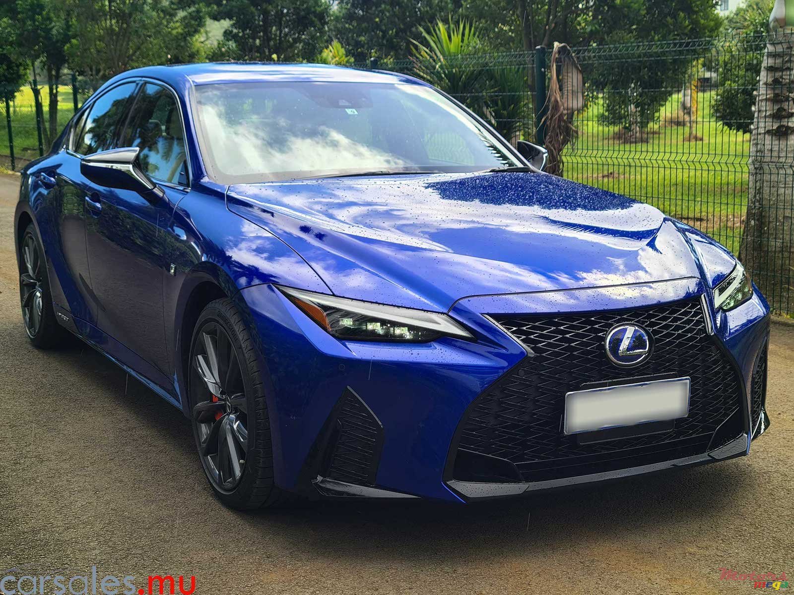 2022' Lexus IS 300 h F-Sport 2.5 Hybrid photo #1