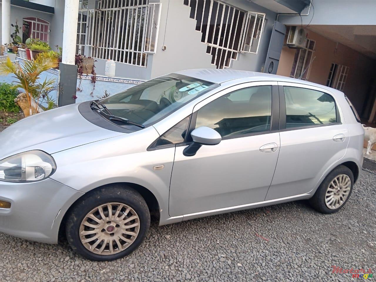 2013' Fiat Punto photo #3