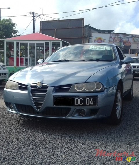 2004' Alfa Romeo photo #2