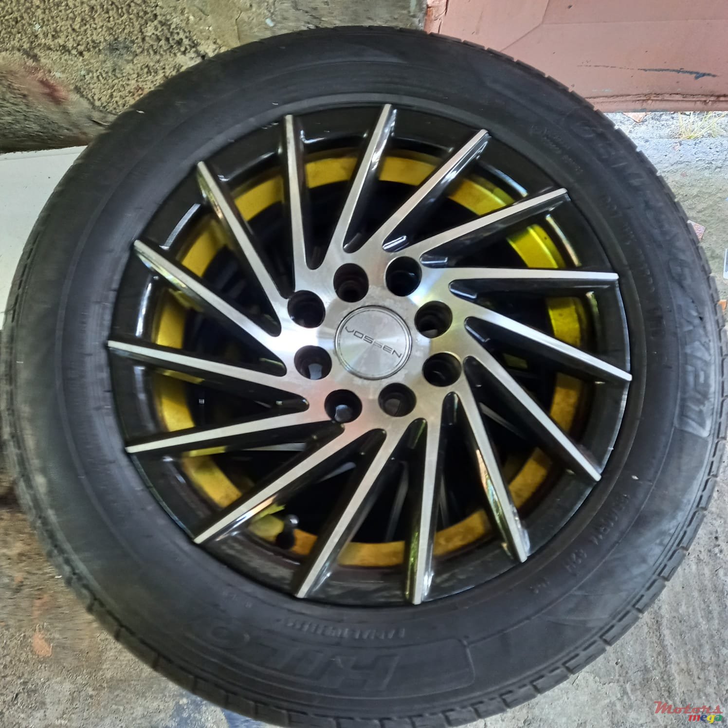 2011' Hyundai photo #2