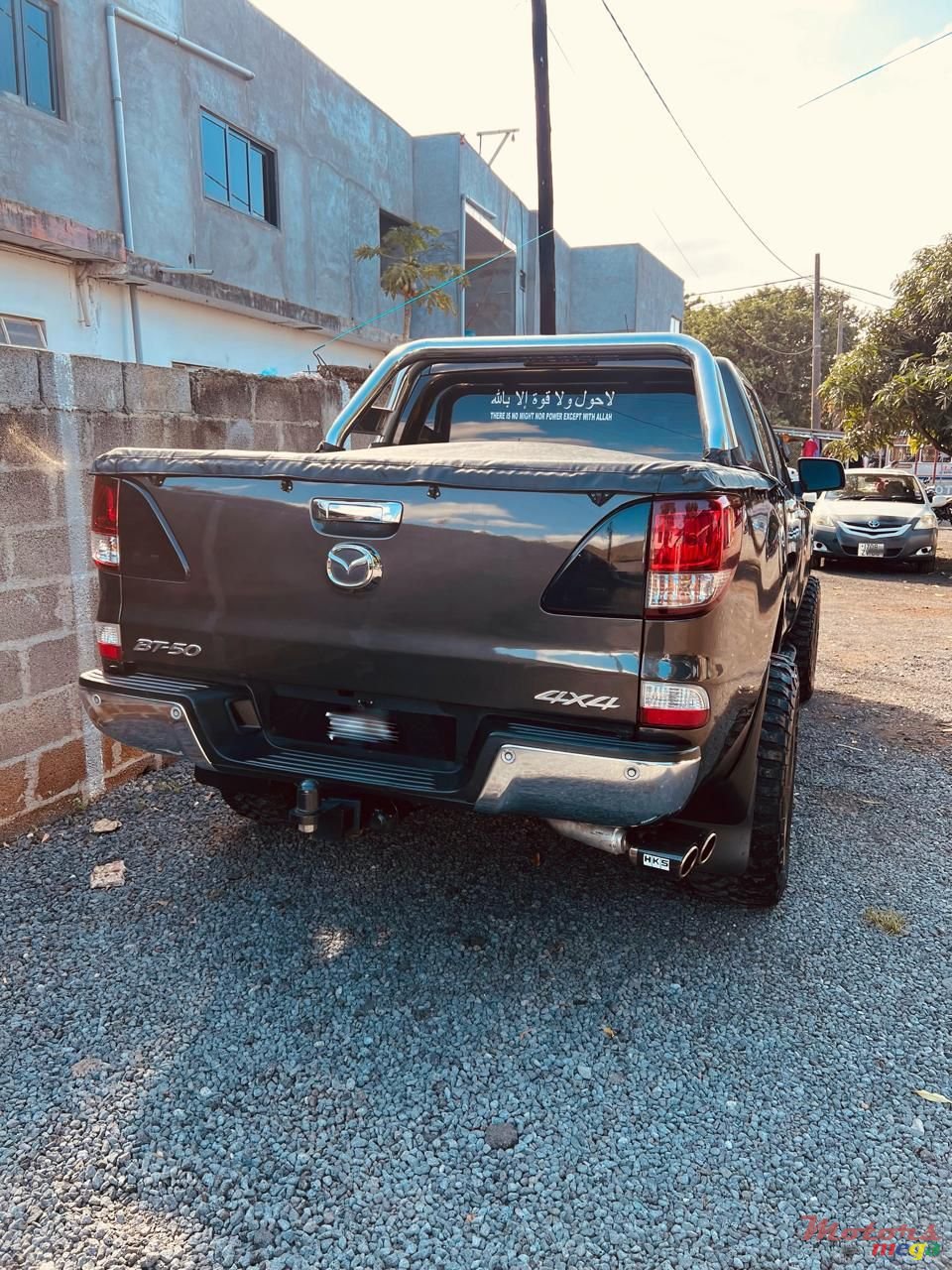 2017' Mazda BT-50 photo #2