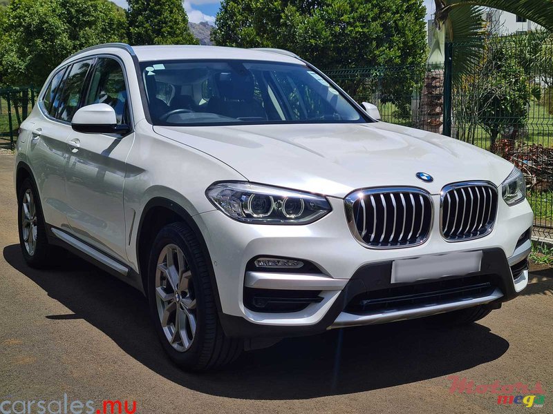 2019' BMW X3 XLine SDrive 20i photo #2