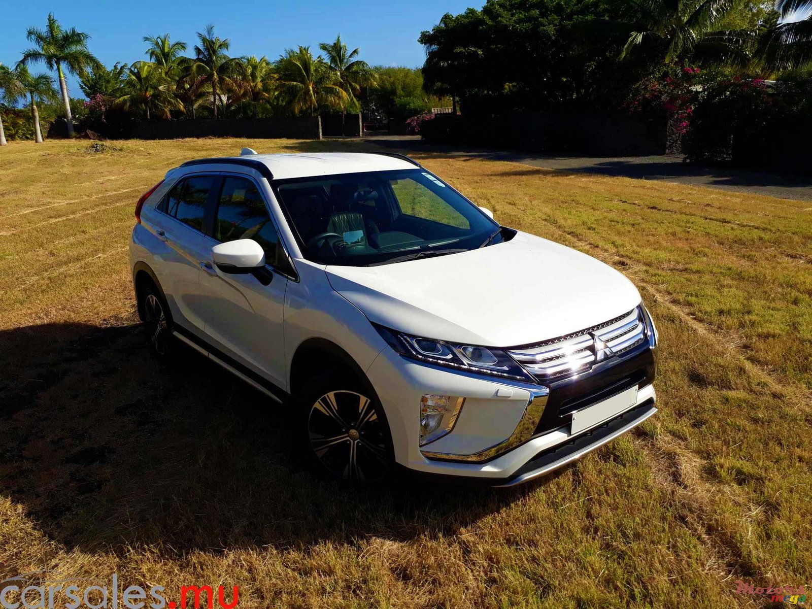 2019' Mitsubishi Eclipse Cross 2.0T photo #1