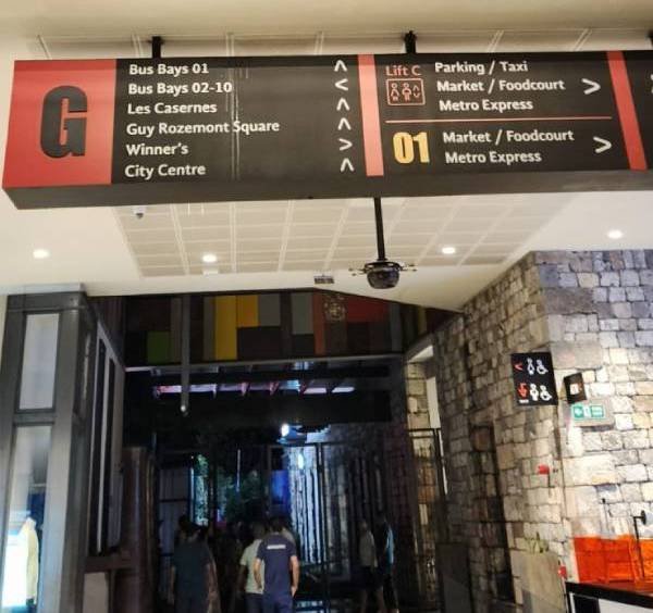 Incendie au Victoria Urban Terminal: Quatre étals détruits