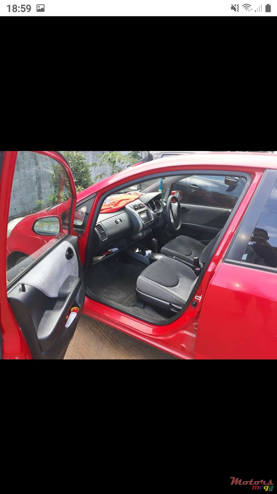 2006' Honda Fit photo #2