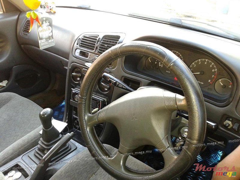 1993' Mitsubishi photo #5