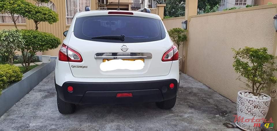 2011' Nissan Qashqai photo #3