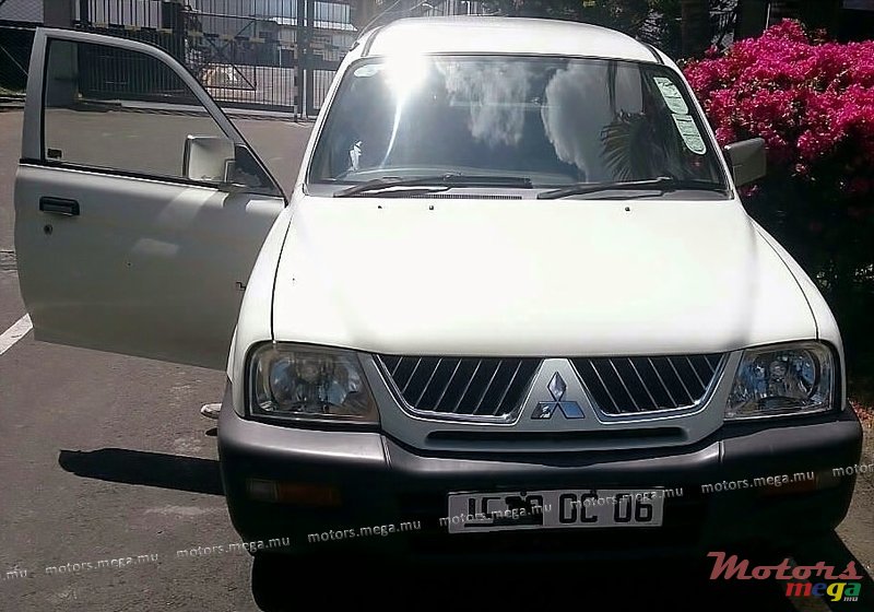 2006' Mitsubishi L200 photo #3