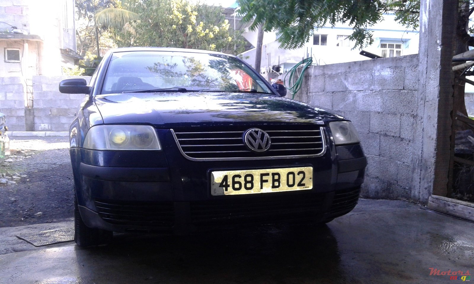 2002' Volkswagen Passat photo #1