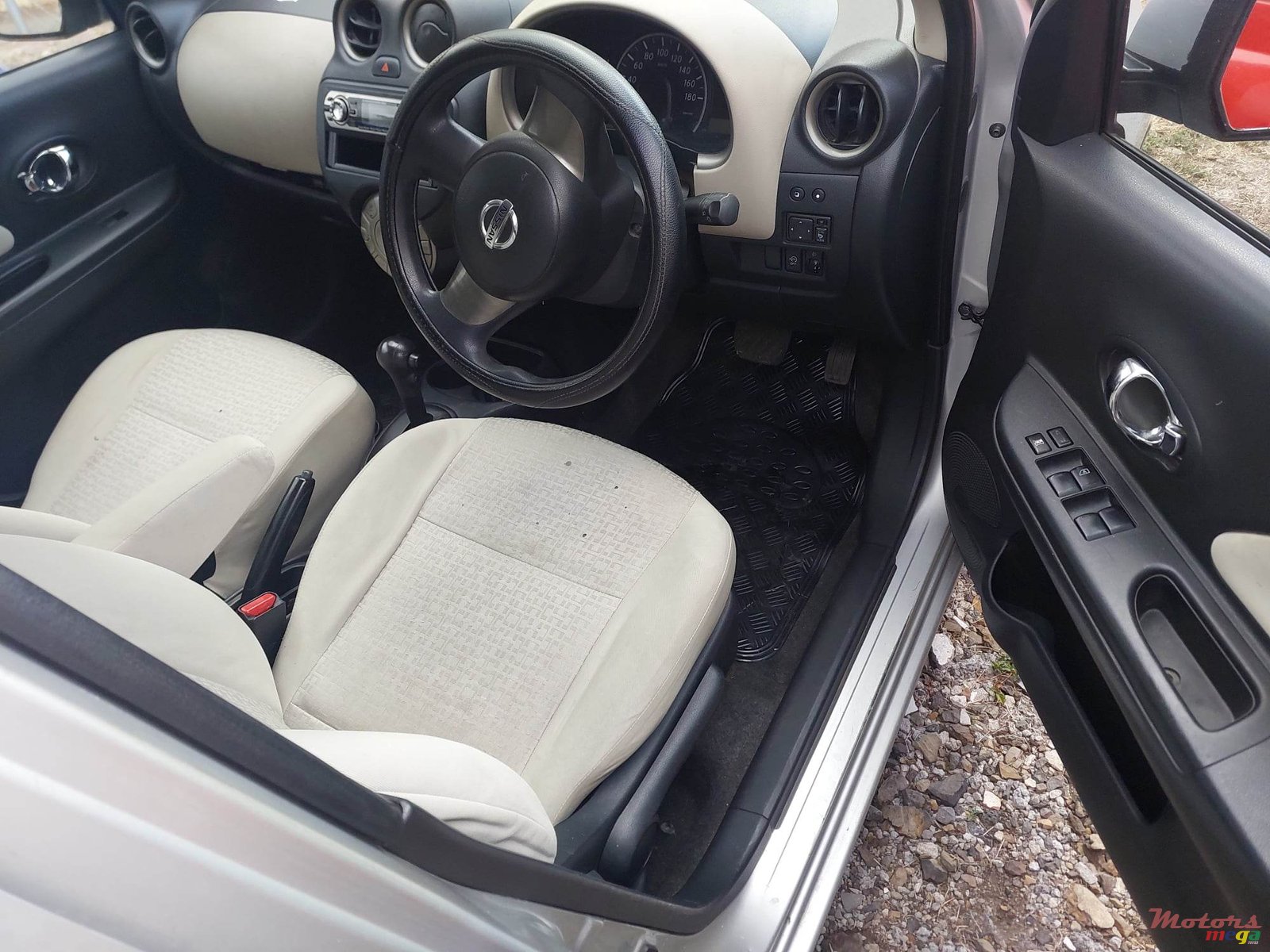 2010' Nissan Ak13 photo #2