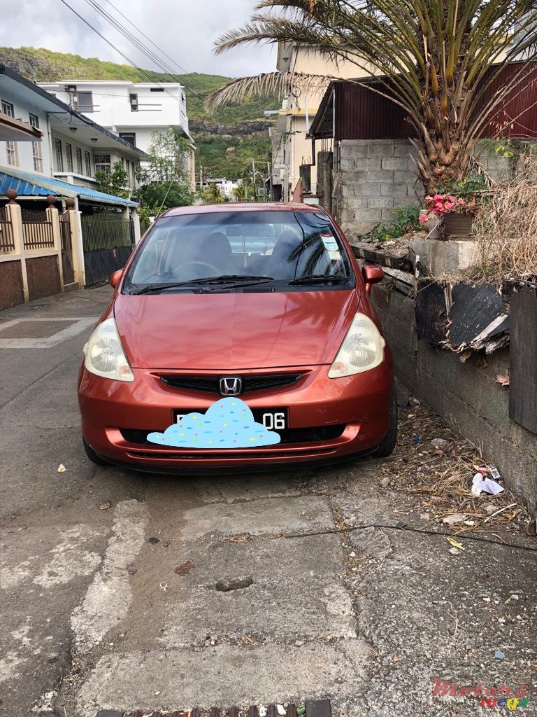 2006' Honda Fit photo #3