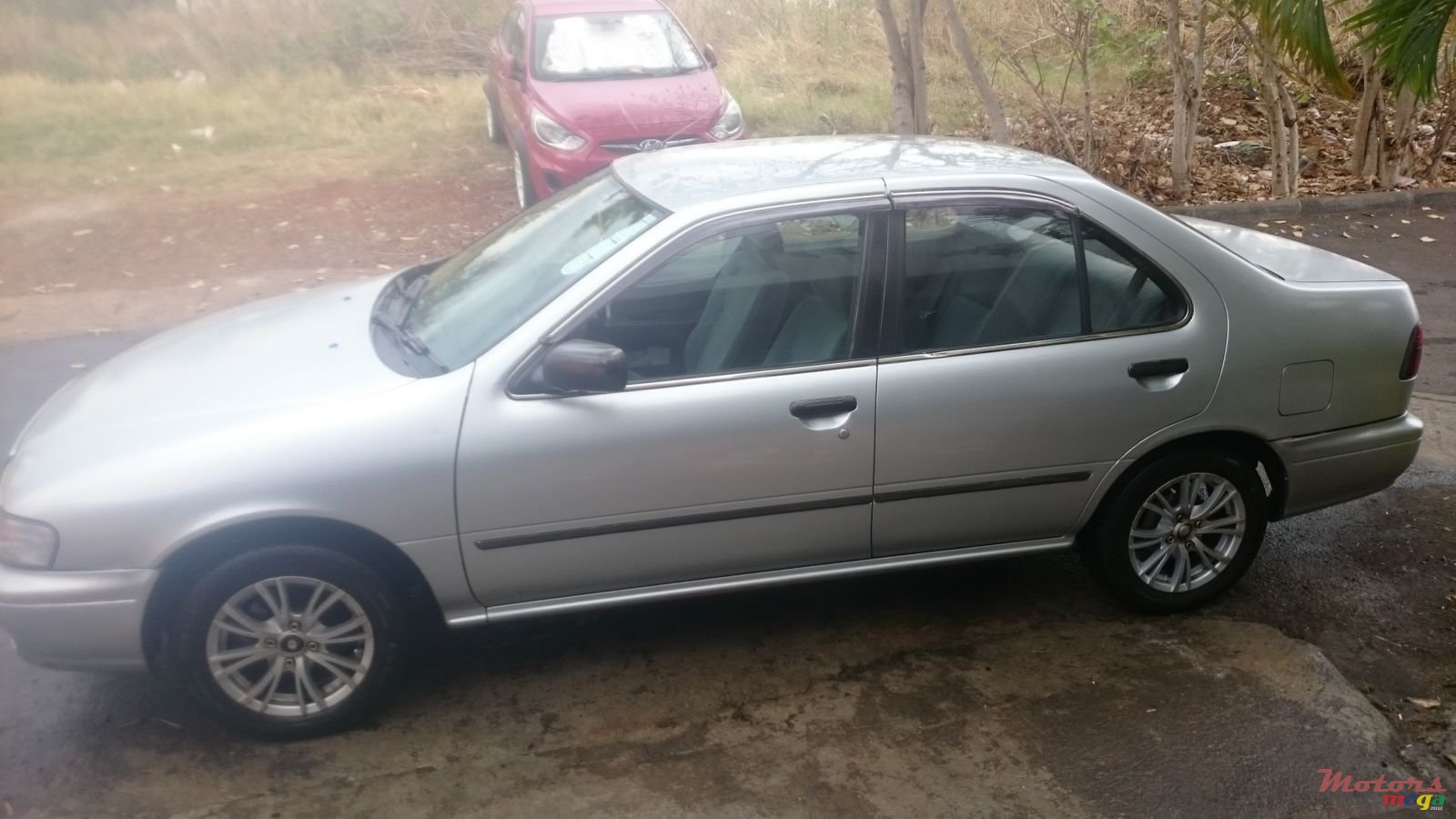 1997' Nissan Sunny photo #1