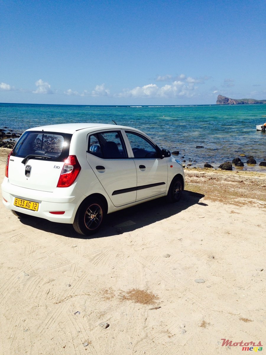 2012' Hyundai photo #1