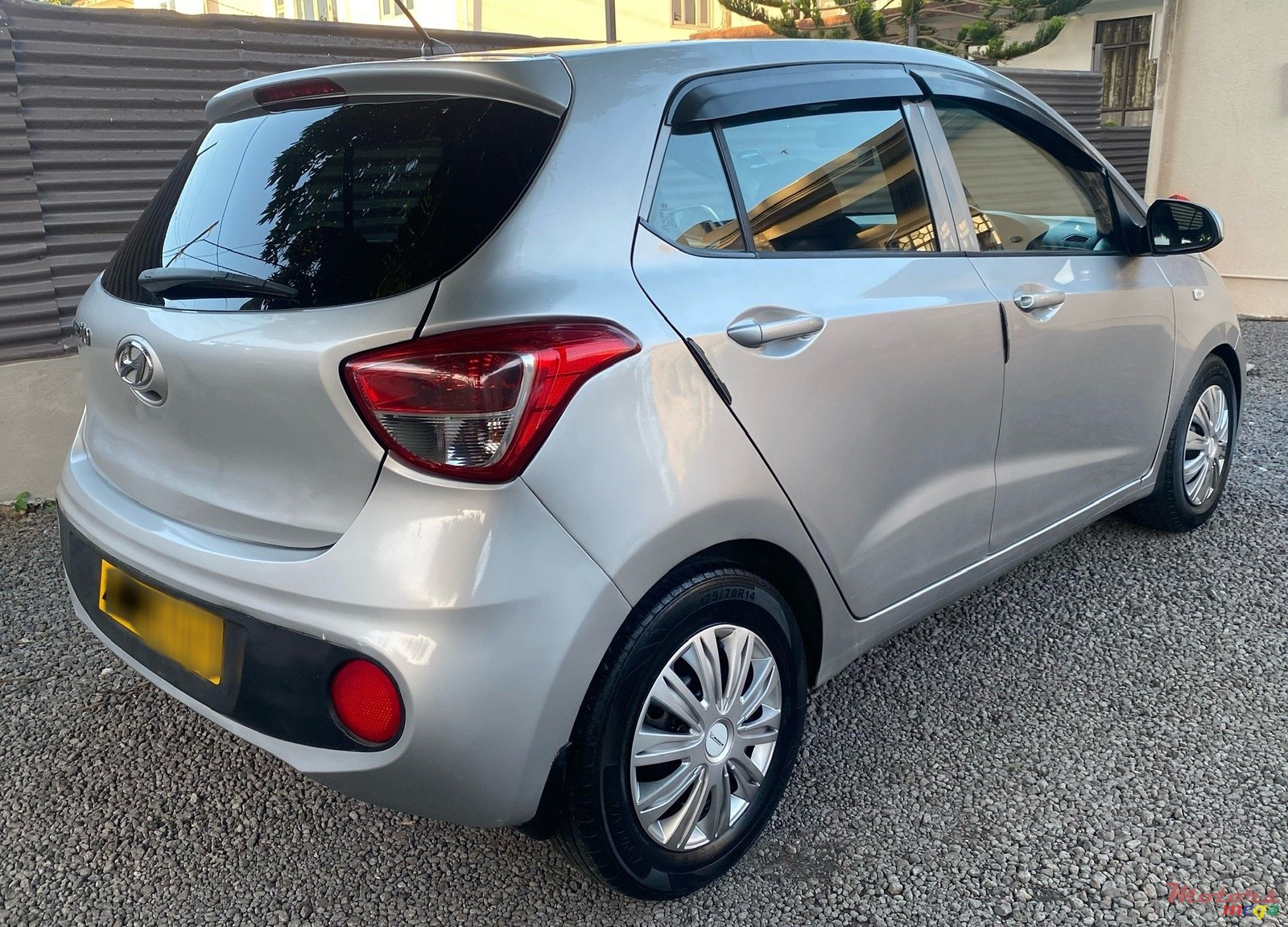 2018' Hyundai i10 Grand Auto photo #4