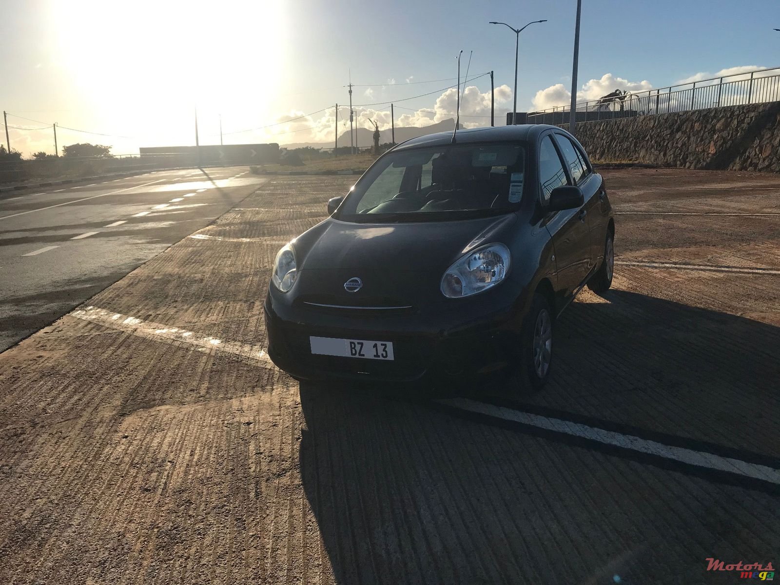 2013' Nissan March photo #1