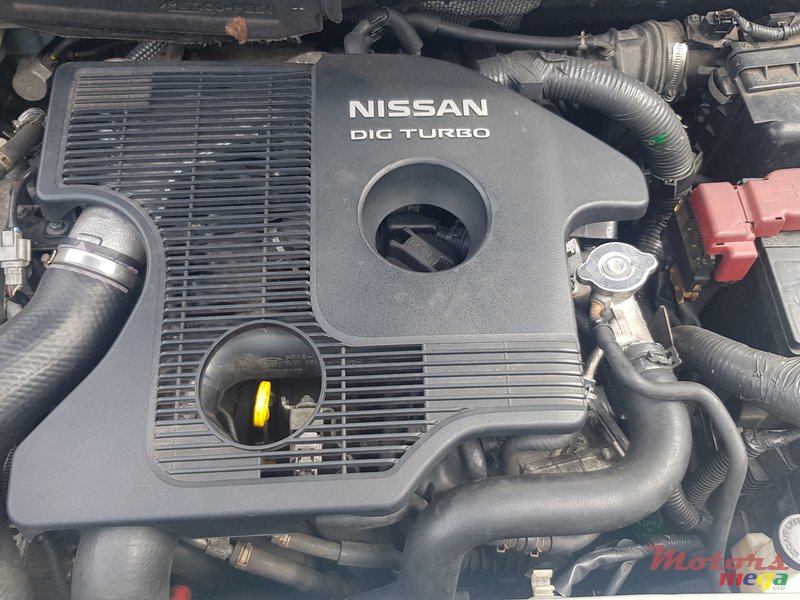 2012' Nissan Juke RX turbo photo #3