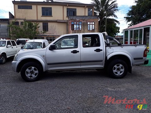 2004' Isuzu 4X2 KB 250 photo #4