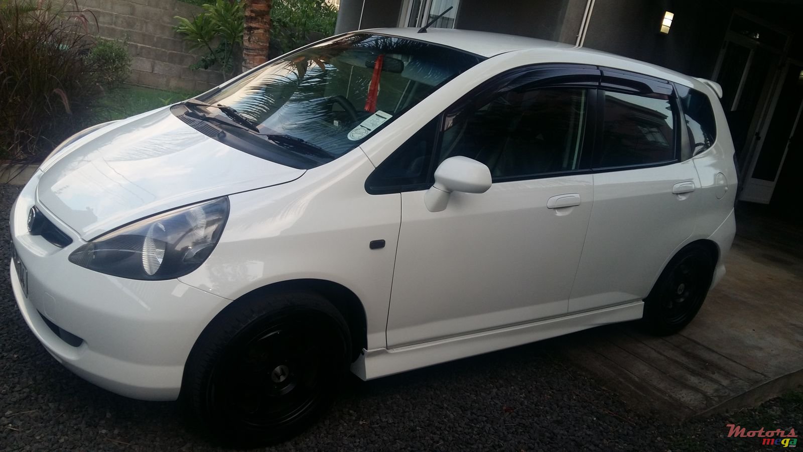 2004' Honda Jazz photo #1