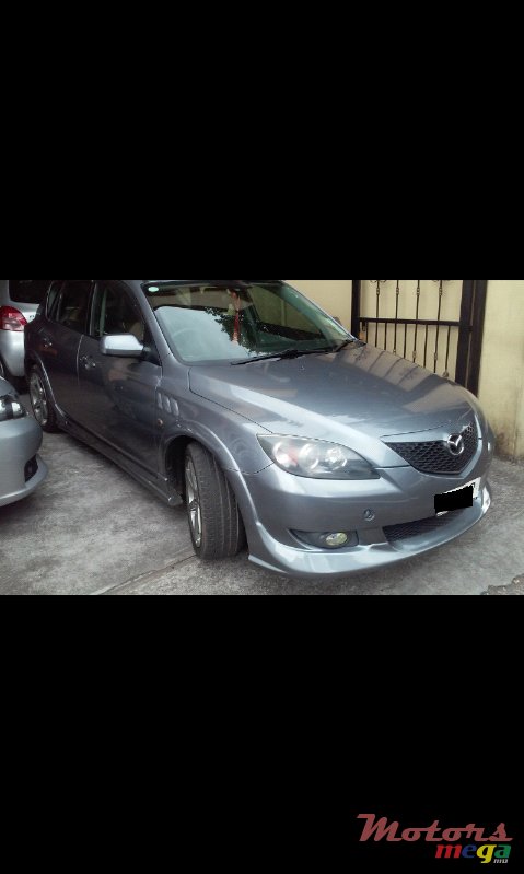 2004' Mazda Axela photo #1