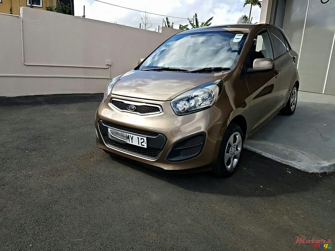 2012' Kia Picanto photo #1