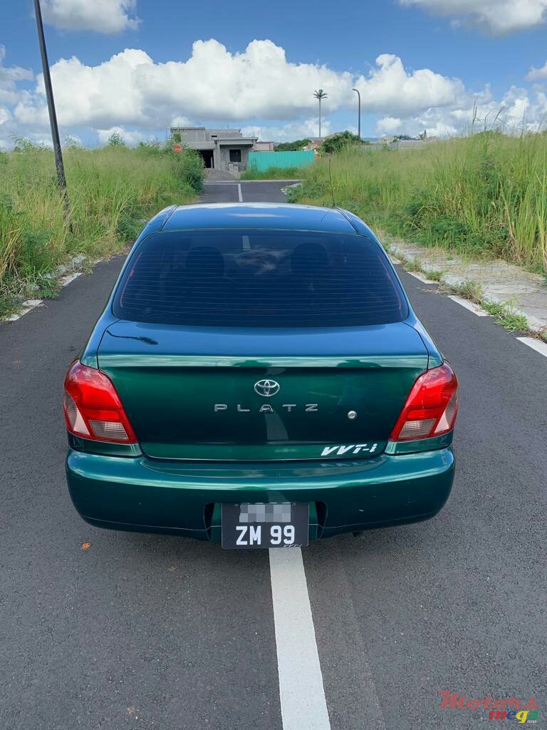 1999' Toyota Platz photo #2