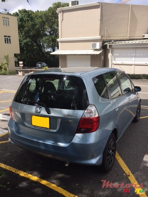 2005' Honda Fit photo #2