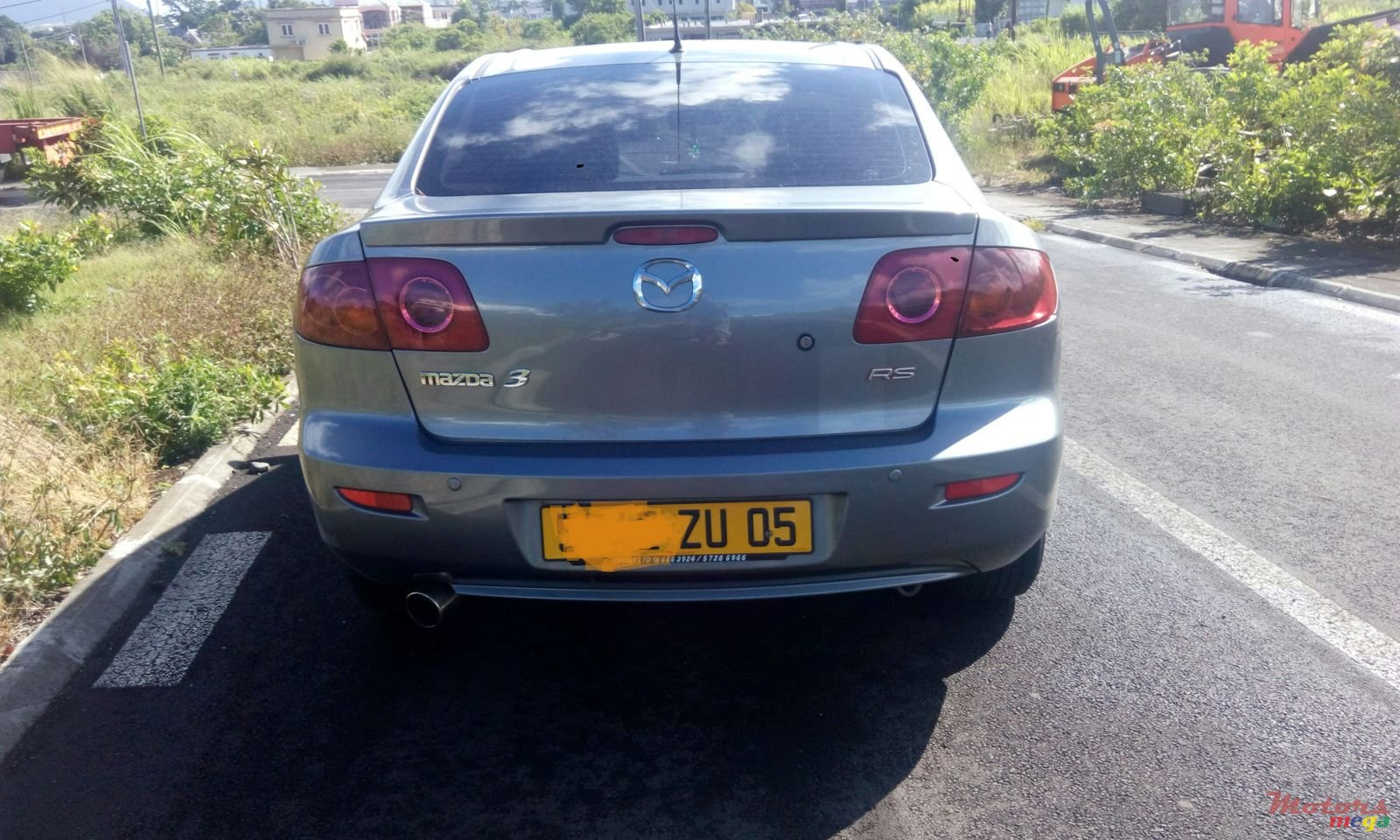 2005' Mazda 3 photo #2