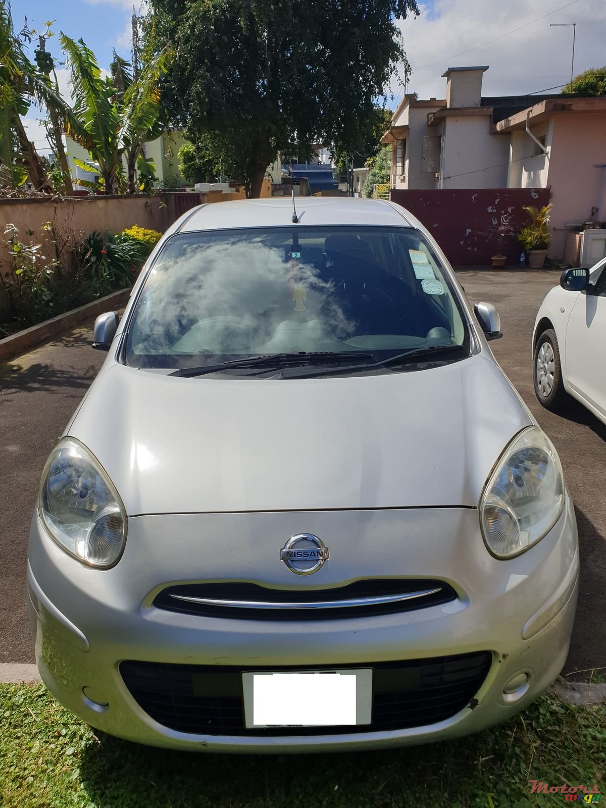 2012' Nissan March photo #1