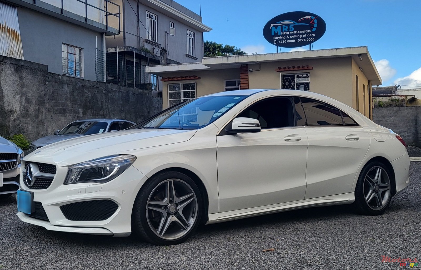 2014' Mercedes-Benz CLA 180 photo #1