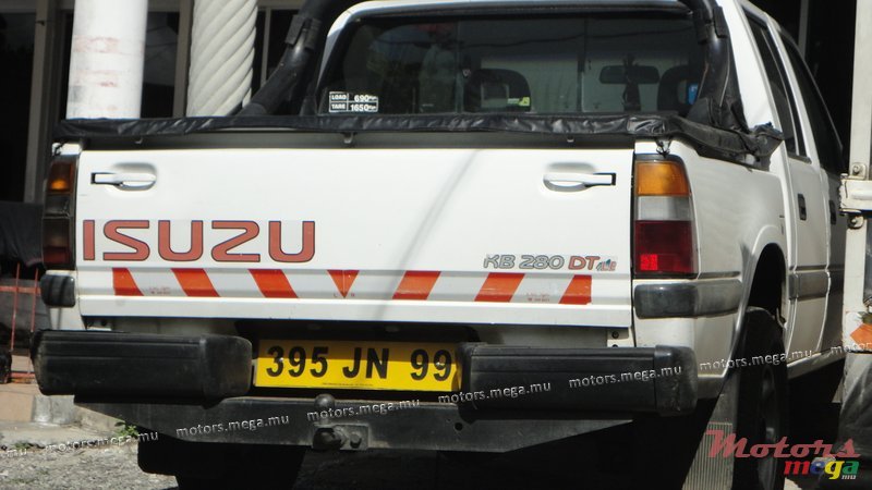 1999' Isuzu no photo #3