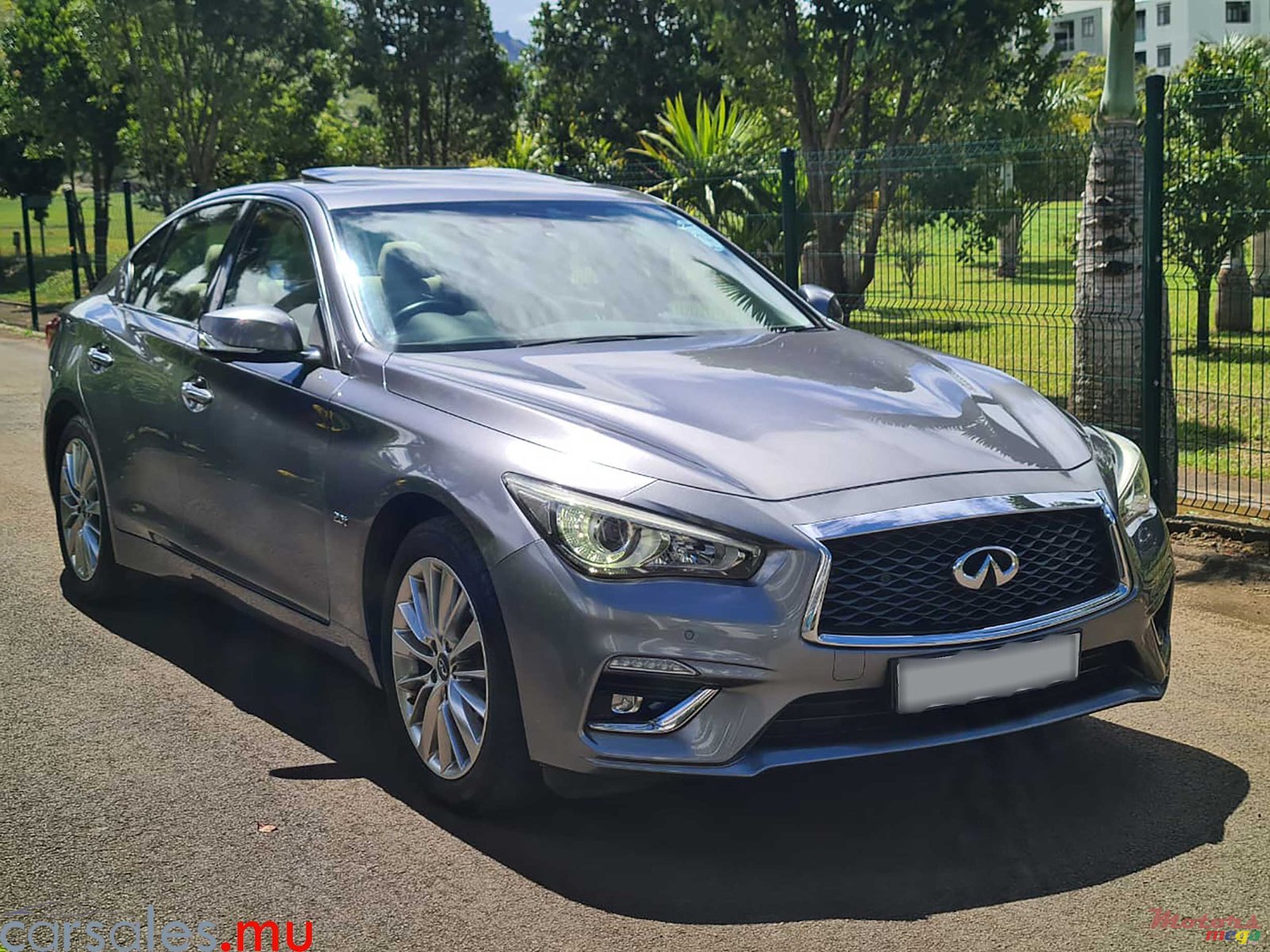 2019' Infiniti Q50 2.0t photo #2