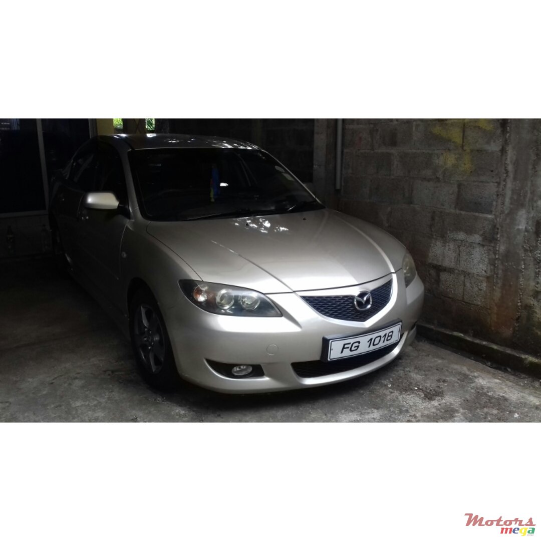 2005' Mazda 3 photo #2