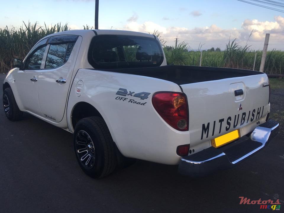 2010' Mitsubishi L200 Sportero photo #4