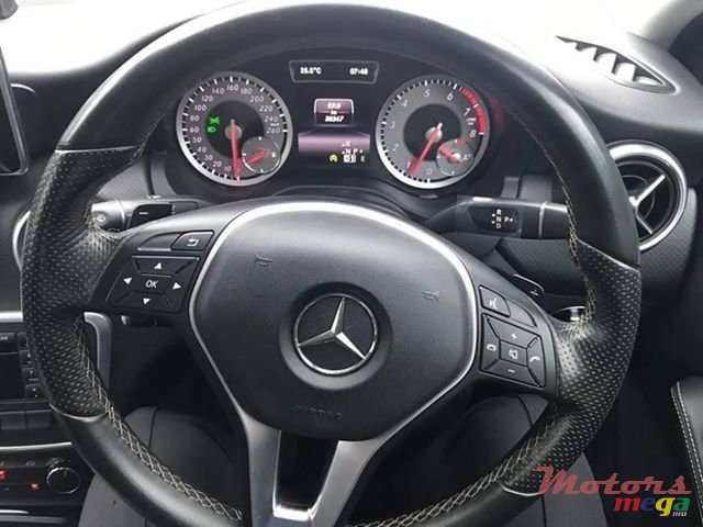 2015' Mercedes-Benz A 200 photo #4