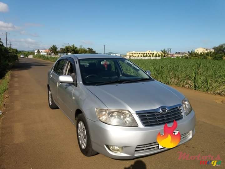 2004' Toyota photo #3