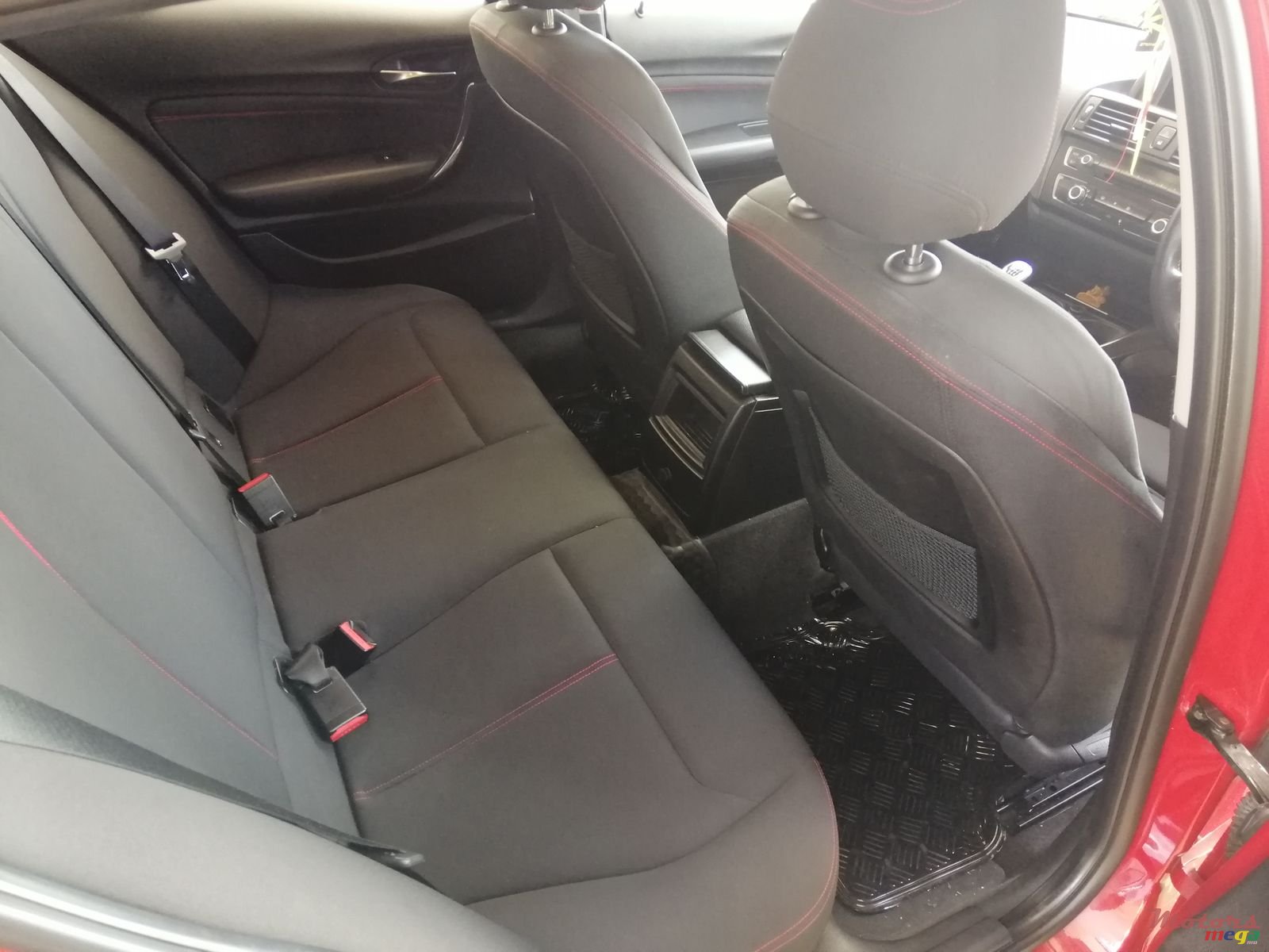 2011' BMW 116 photo #7