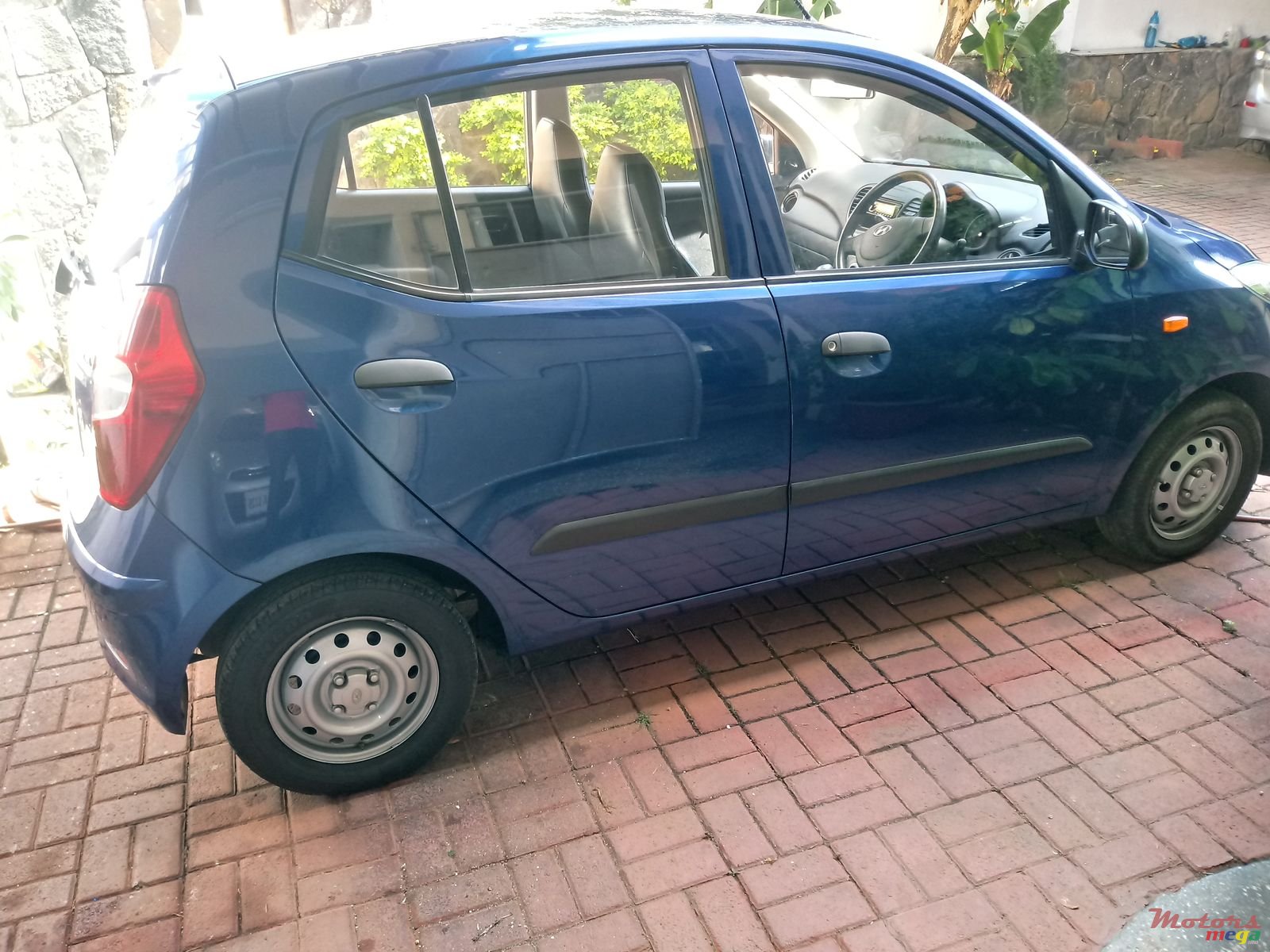 2012' Hyundai i10 photo #3