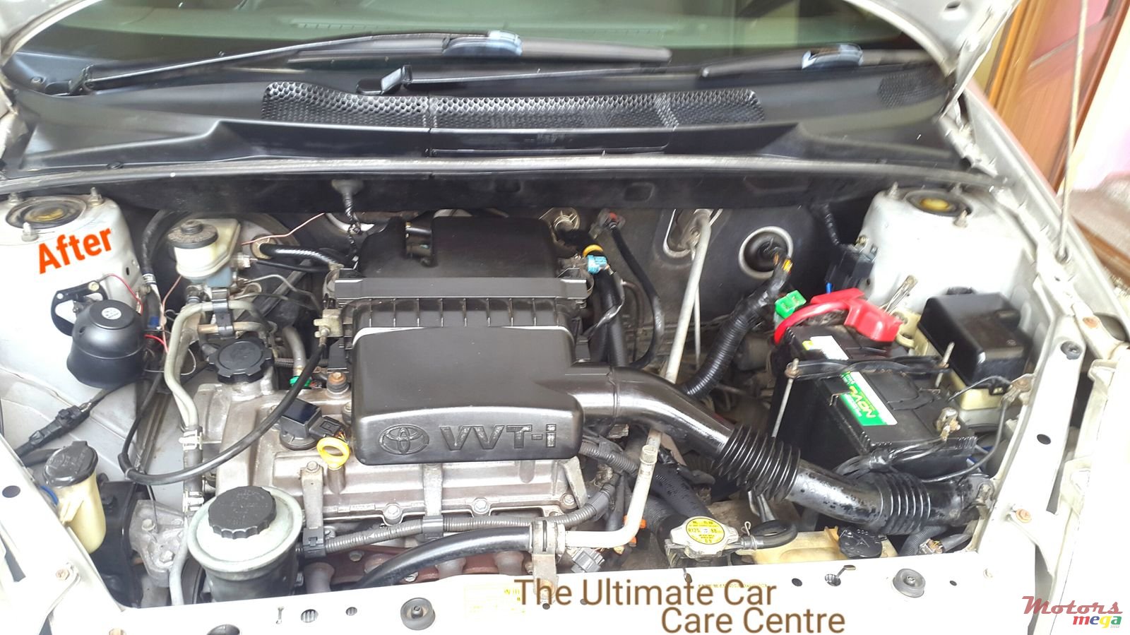 1999' Toyota Vitz photo #2