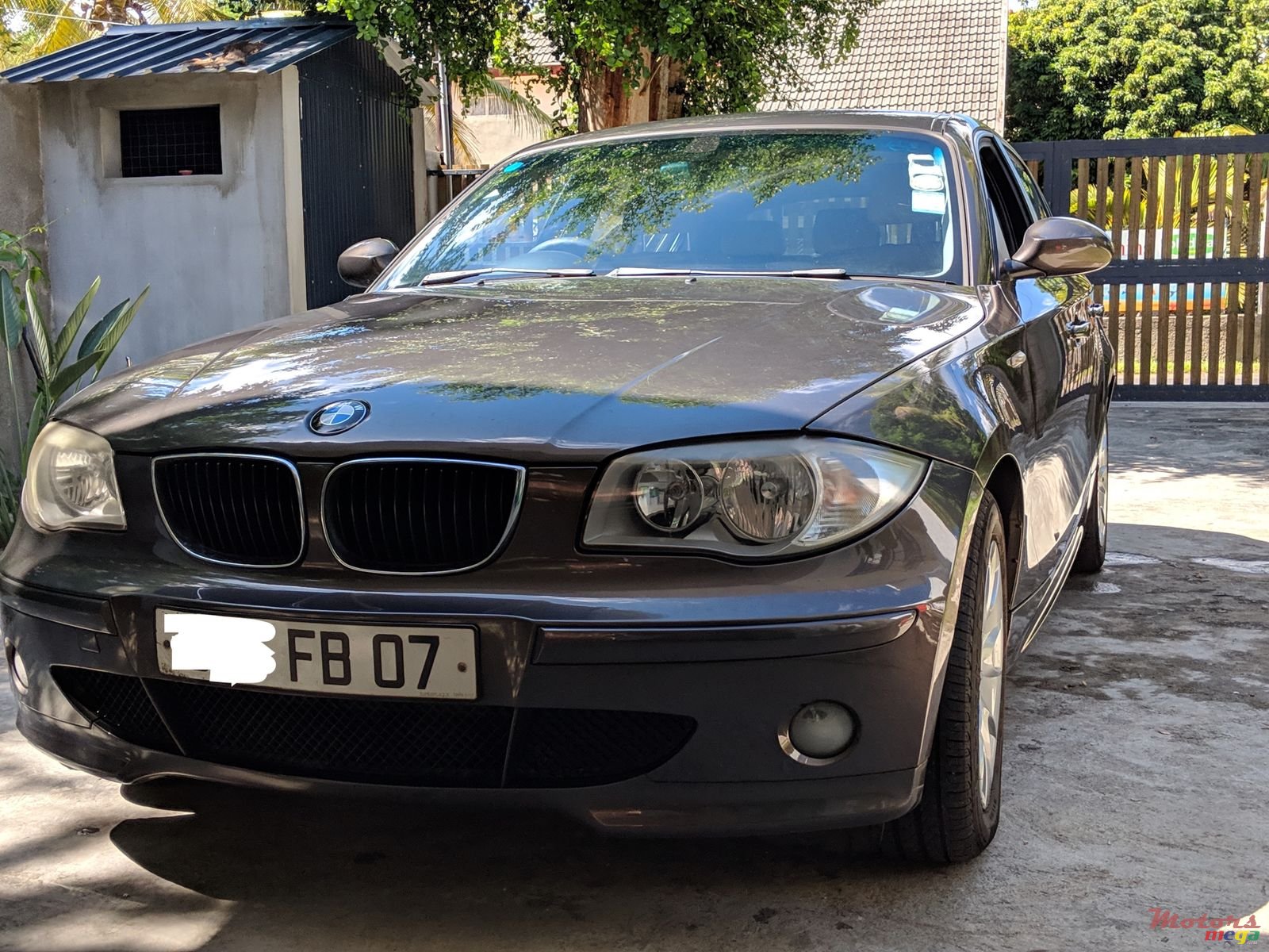 2007' BMW 1 Series photo #7