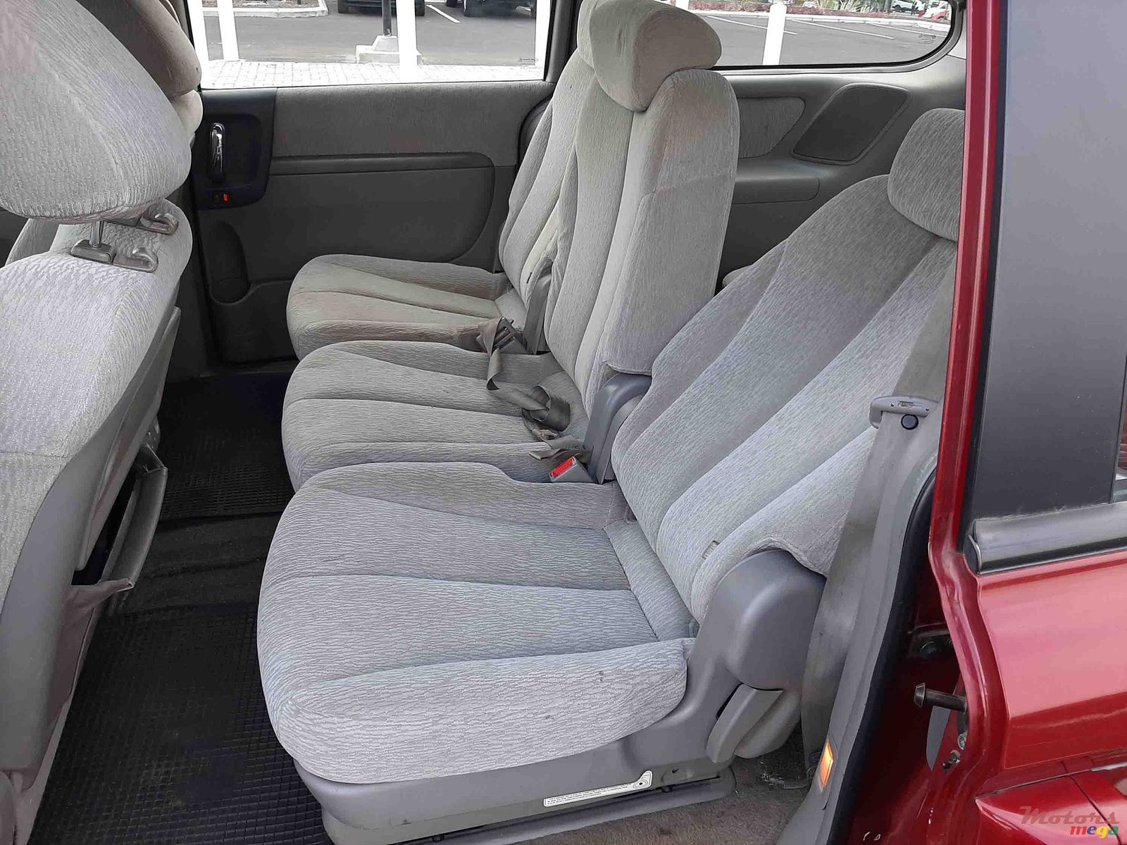 2007' Kia Carnival photo #4